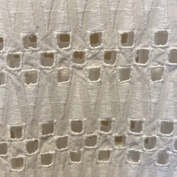 Coldwater Creek White Eyelet Tunic EUC - Picture 3 of 5